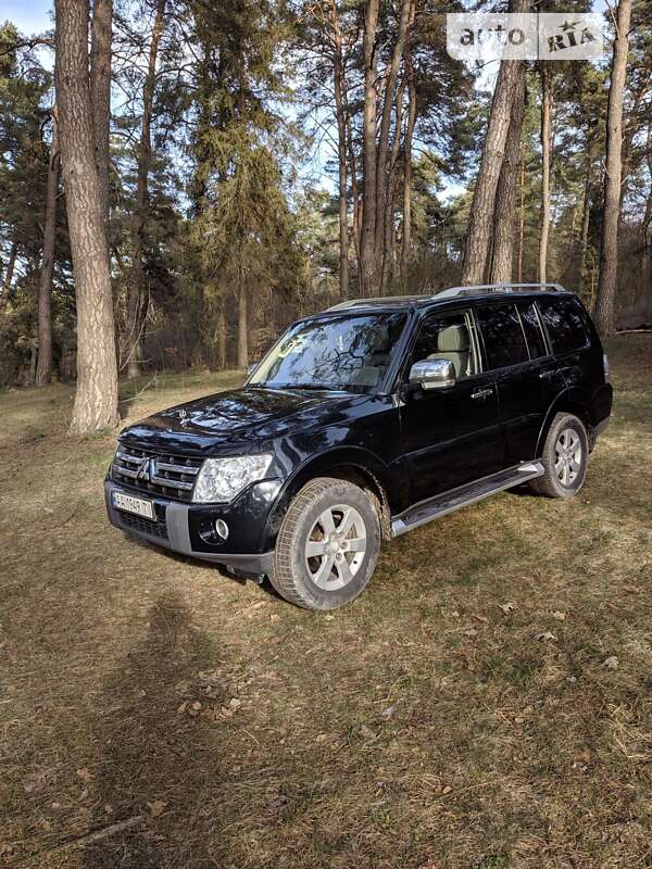 Внедорожник / Кроссовер Mitsubishi Pajero Wagon 2008 в Тернополе