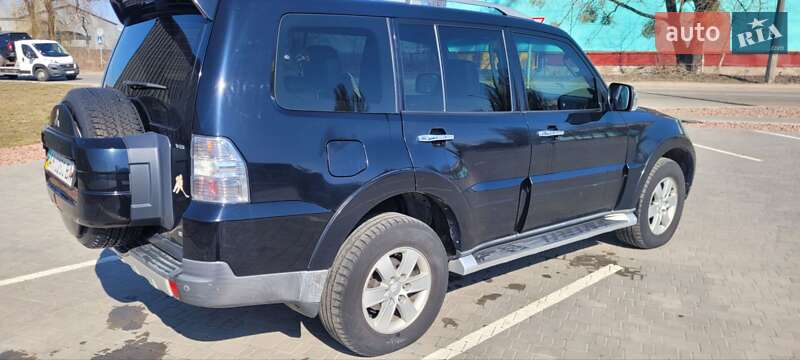 Внедорожник / Кроссовер Mitsubishi Pajero Wagon 2008 в Житомире фото 6 Внедорожник / Кроссовер Mitsubishi Pajero Wagon 2008 в Житомире
