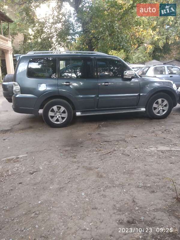 Mitsubishi Pajero Wagon 2008