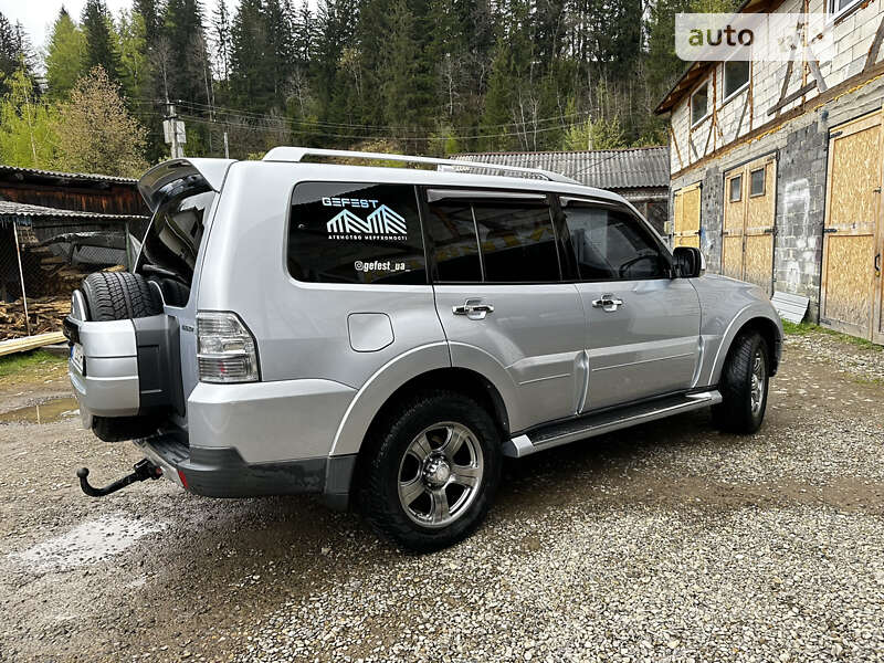 Внедорожник / Кроссовер Mitsubishi Pajero Wagon 2007 в Верховине