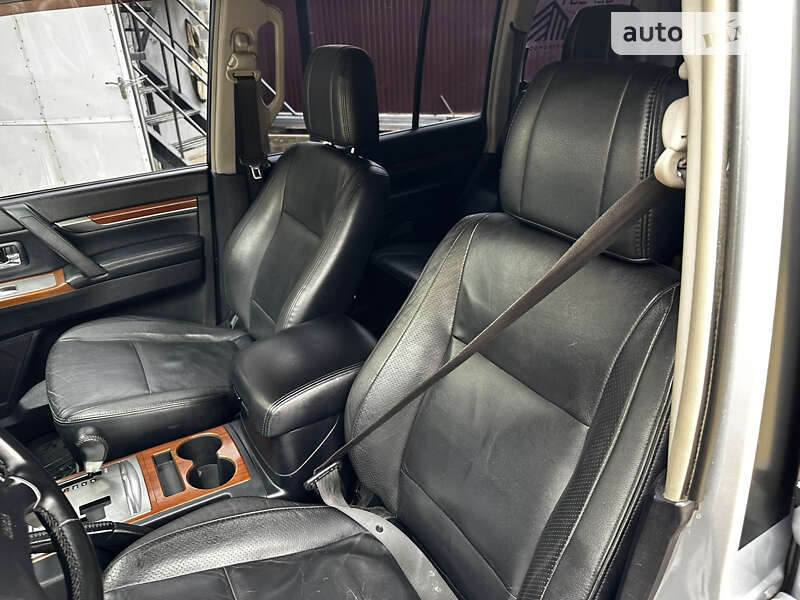 Внедорожник / Кроссовер Mitsubishi Pajero Wagon 2007 в Верховине