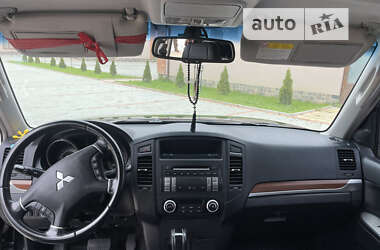 Позашляховик / Кросовер Mitsubishi Pajero Wagon 2008 в Мукачевому