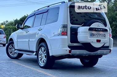 Позашляховик / Кросовер Mitsubishi Pajero Wagon 2013 в Одесі