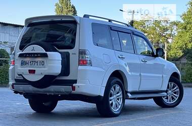 Позашляховик / Кросовер Mitsubishi Pajero Wagon 2012 в Одесі