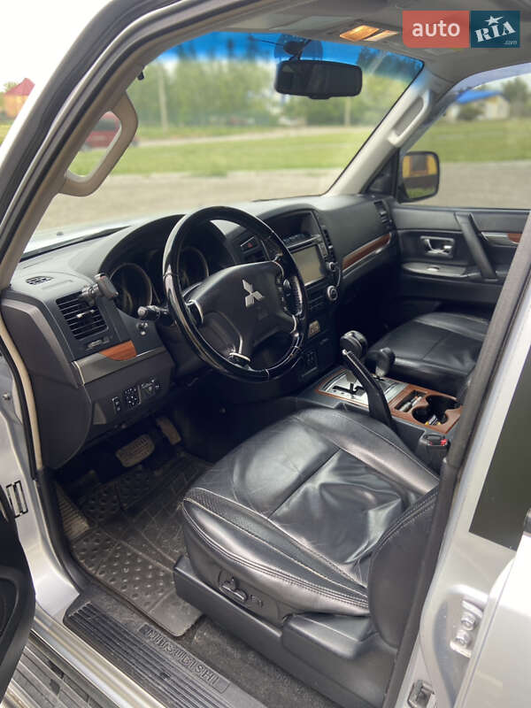 Внедорожник / Кроссовер Mitsubishi Pajero Wagon 2008 в Вишневом
