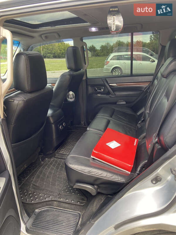 Внедорожник / Кроссовер Mitsubishi Pajero Wagon 2008 в Вишневом