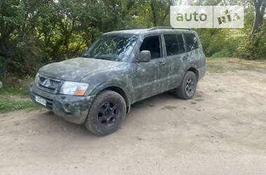 Внедорожник / Кроссовер Mitsubishi Pajero Wagon 2004 в Ужгороде