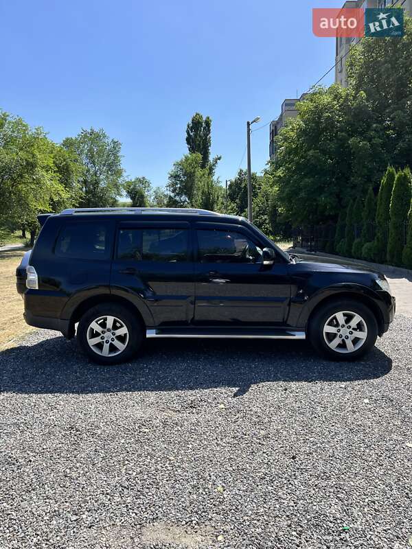 Внедорожник / Кроссовер Mitsubishi Pajero Wagon 2008 в Кривом Роге