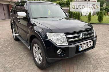 Позашляховик / Кросовер Mitsubishi Pajero Wagon 2007 в Рівному