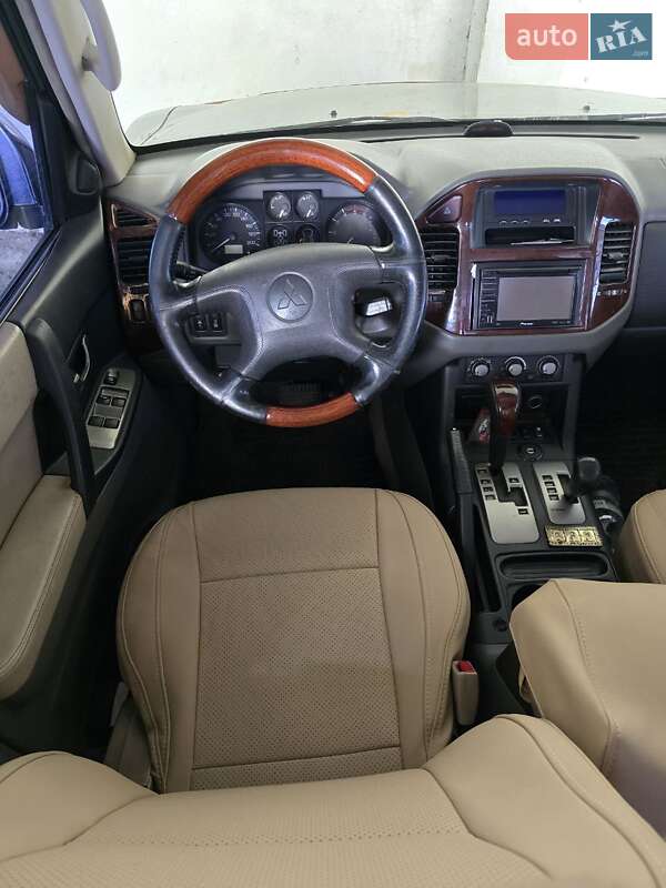 Внедорожник / Кроссовер Mitsubishi Pajero Wagon 2005 в Херсоне фото 6 Внедорожник / Кроссовер Mitsubishi Pajero Wagon 2005 в Херсоне