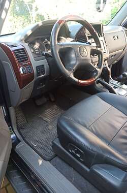 Внедорожник / Кроссовер Mitsubishi Pajero Wagon 2006 в 