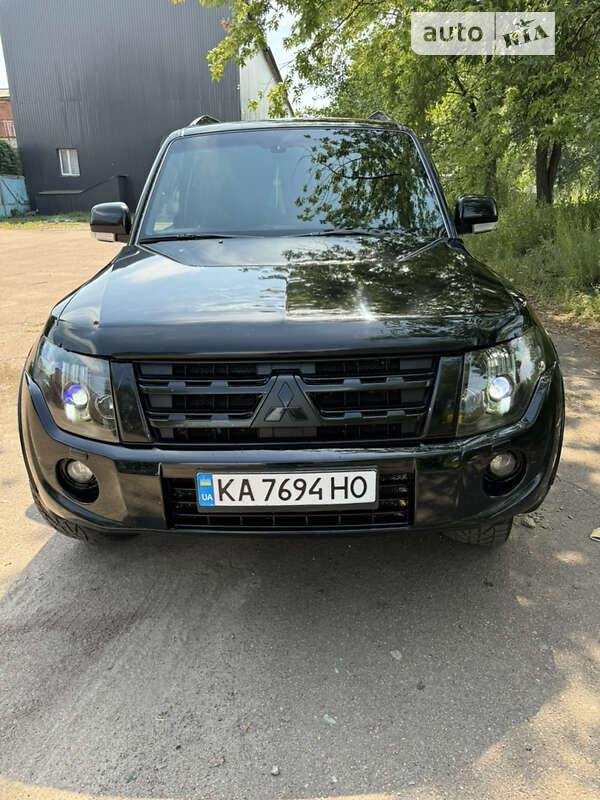 Позашляховик / Кросовер Mitsubishi Pajero Wagon 2012 в Чернігові