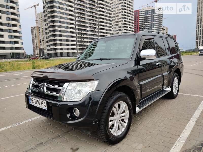 Позашляховик / Кросовер Mitsubishi Pajero Wagon 2012 в Києві фото 2 Позашляховик / Кросовер Mitsubishi Pajero Wagon 2012 в Києві