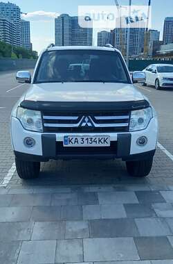 Внедорожник / Кроссовер Mitsubishi Pajero Wagon 2008 в Киеве