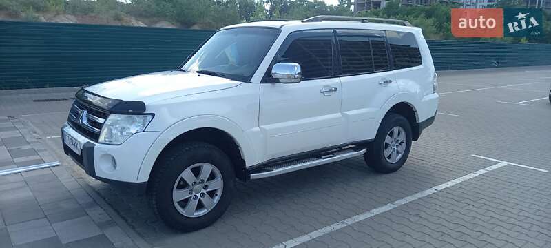 Внедорожник / Кроссовер Mitsubishi Pajero Wagon 2008 в Киеве