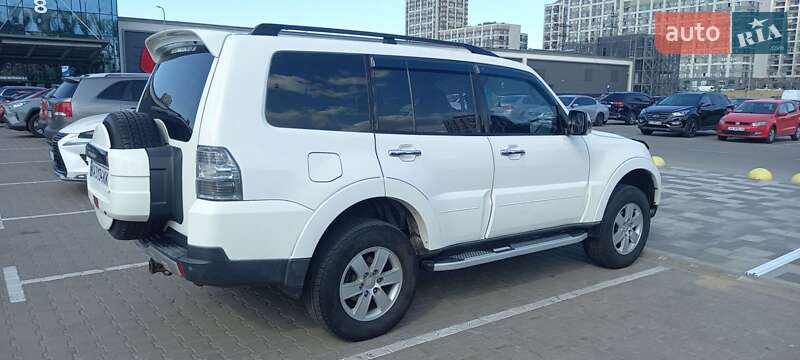 Внедорожник / Кроссовер Mitsubishi Pajero Wagon 2008 в Киеве