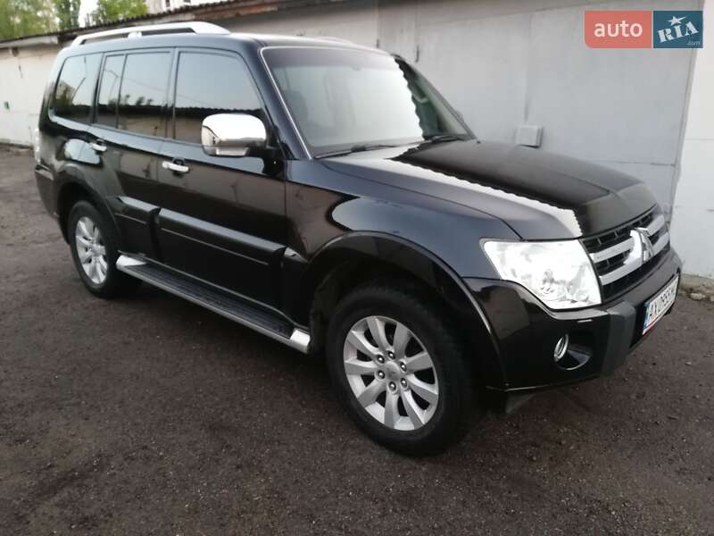 Позашляховик / Кросовер Mitsubishi Pajero Wagon 2011 в Харкові