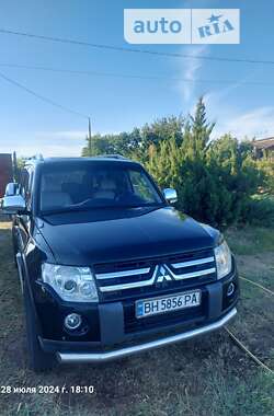 Внедорожник / Кроссовер Mitsubishi Pajero Wagon 2007 в Южном