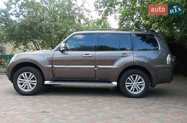 Внедорожник / Кроссовер Mitsubishi Pajero Wagon 2013 в Александрие