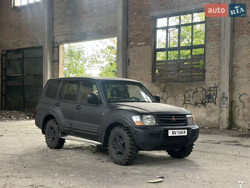 Внедорожник / Кроссовер Mitsubishi Pajero Wagon 2004 в Сарнах