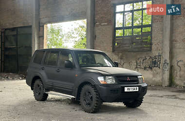 Внедорожник / Кроссовер Mitsubishi Pajero Wagon 2004 в 