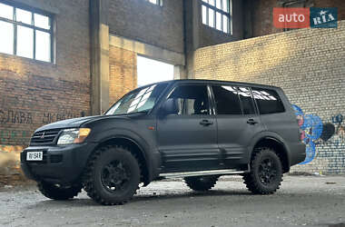 Внедорожник / Кроссовер Mitsubishi Pajero Wagon 2004 в 