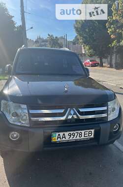 Позашляховик / Кросовер Mitsubishi Pajero Wagon 2007 в Києві