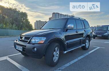 Позашляховик / Кросовер Mitsubishi Pajero Wagon 2004 в Києві