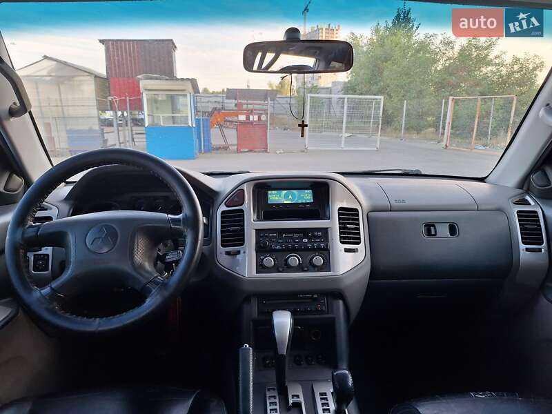 Позашляховик / Кросовер Mitsubishi Pajero Wagon 2004 в Києві