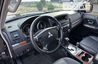 Внедорожник / Кроссовер Mitsubishi Pajero Wagon 2008 в Киеве