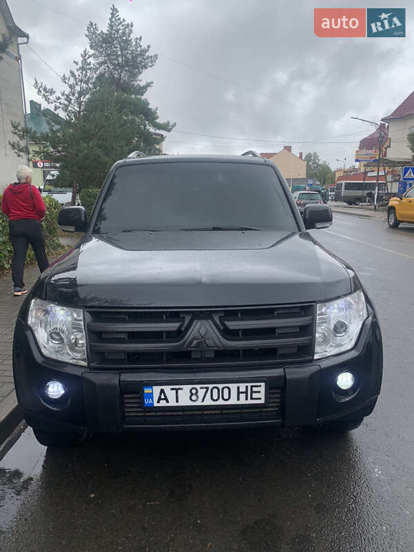 Внедорожник / Кроссовер Mitsubishi Pajero Wagon 2007 в 