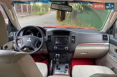 Внедорожник / Кроссовер Mitsubishi Pajero Wagon 2008 в 