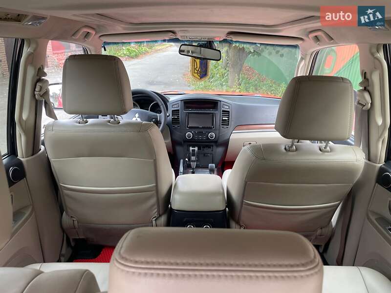 Внедорожник / Кроссовер Mitsubishi Pajero Wagon 2008 в Киеве