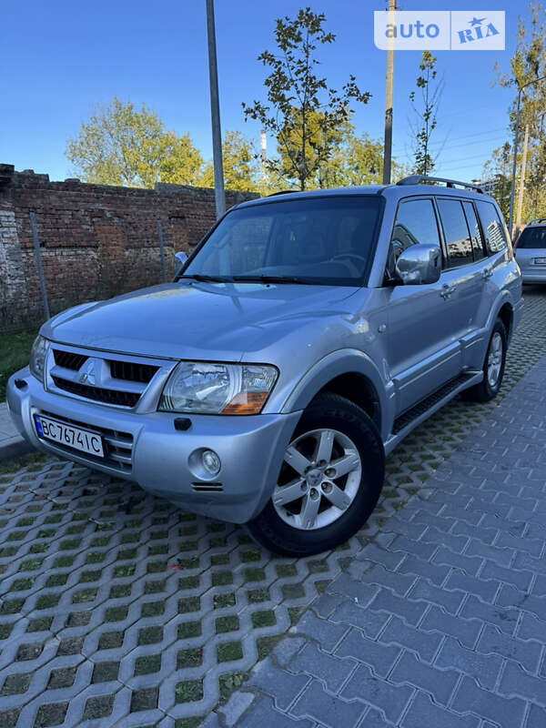 Позашляховик / Кросовер Mitsubishi Pajero Wagon 2004 в Львові