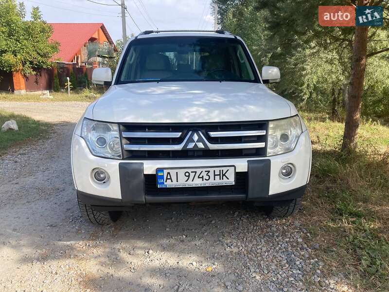 Внедорожник / Кроссовер Mitsubishi Pajero Wagon 2008 в Киеве