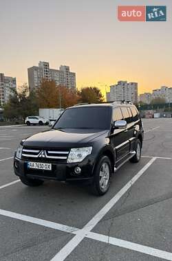 Внедорожник / Кроссовер Mitsubishi Pajero Wagon 2008 в Киеве