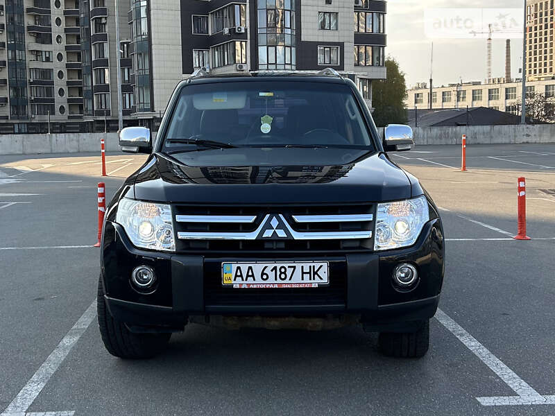 Внедорожник / Кроссовер Mitsubishi Pajero Wagon 2008 в Киеве