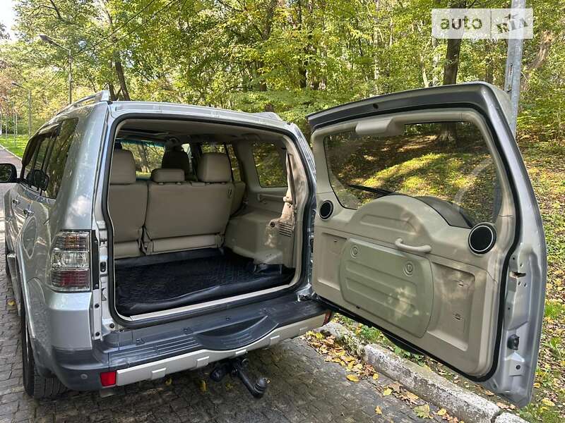 Внедорожник / Кроссовер Mitsubishi Pajero Wagon 2008 в Черновцах