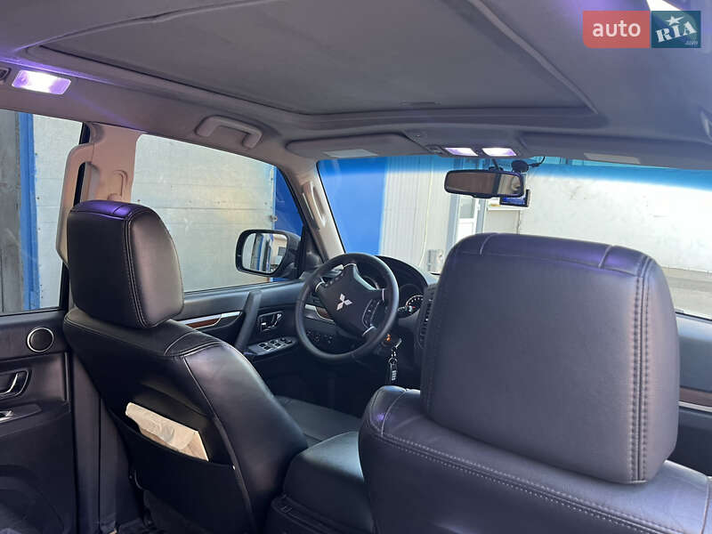 Позашляховик / Кросовер Mitsubishi Pajero Wagon 2008 в Черкасах