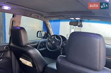 Внедорожник / Кроссовер Mitsubishi Pajero Wagon 2008 в 