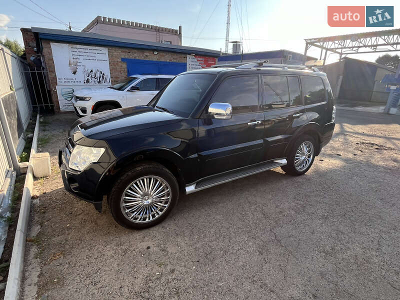 Позашляховик / Кросовер Mitsubishi Pajero Wagon 2008 в Черкасах