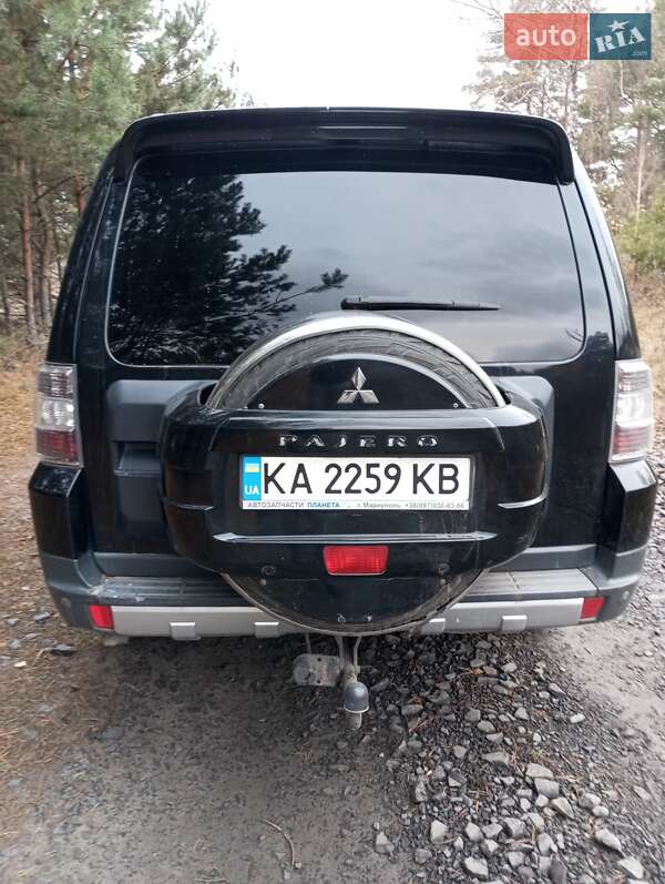 Внедорожник / Кроссовер Mitsubishi Pajero Wagon 2008 в Вараше фото 2 Внедорожник / Кроссовер Mitsubishi Pajero Wagon 2008 в Вараше