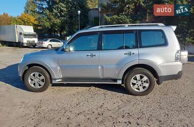 Позашляховик / Кросовер Mitsubishi Pajero Wagon 2008 в Києві