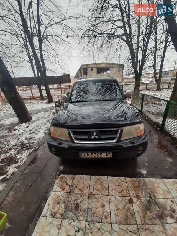 Внедорожник / Кроссовер Mitsubishi Pajero Wagon 2006 в Киеве
