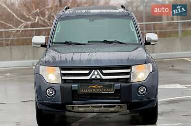 Позашляховик / Кросовер Mitsubishi Pajero Wagon 2010 в Києві