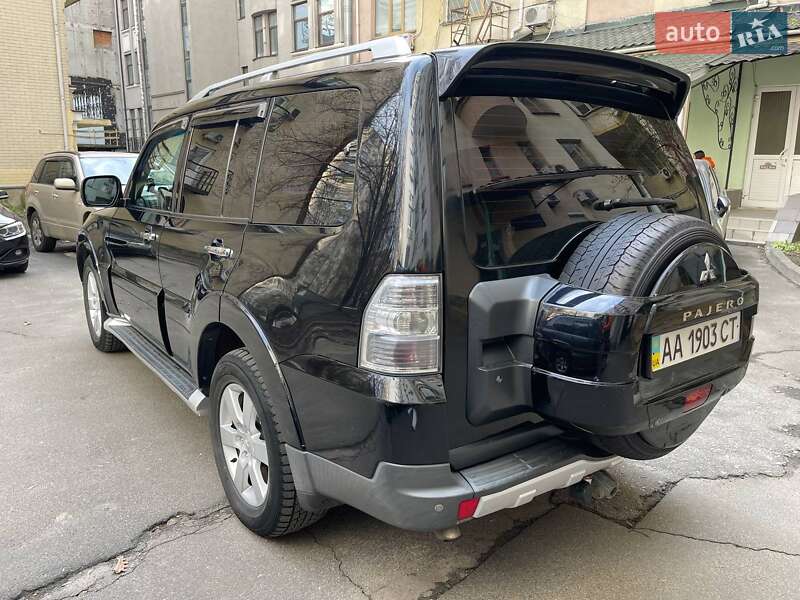Позашляховик / Кросовер Mitsubishi Pajero Wagon 2008 в Києві фото 5 Позашляховик / Кросовер Mitsubishi Pajero Wagon 2008 в Києві