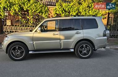 Внедорожник / Кроссовер Mitsubishi Pajero Wagon 2013 в Киеве