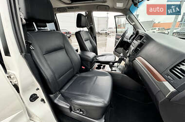 Внедорожник / Кроссовер Mitsubishi Pajero Wagon 2011 в 