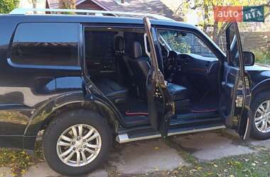 Внедорожник / Кроссовер Mitsubishi Pajero Wagon 2011 в 