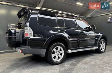 Позашляховик / Кросовер Mitsubishi Pajero Wagon 2009 в Києві